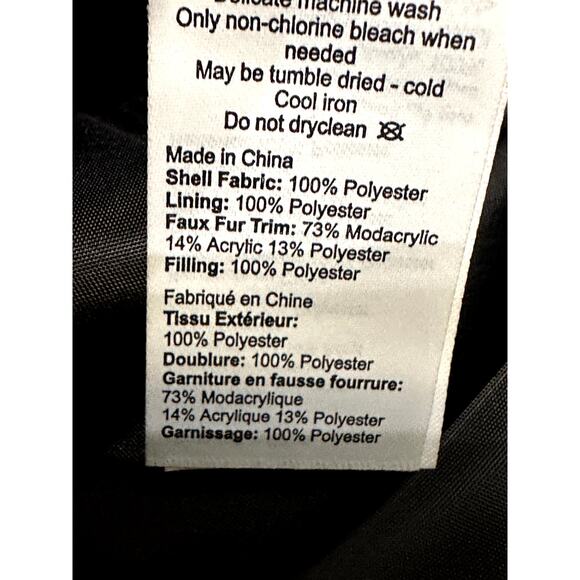 Avenue Puffer Jacket Quilted Design Faux Fur Trim Hooded Solid Black W 14/16 NWT - Picture 11 of 11